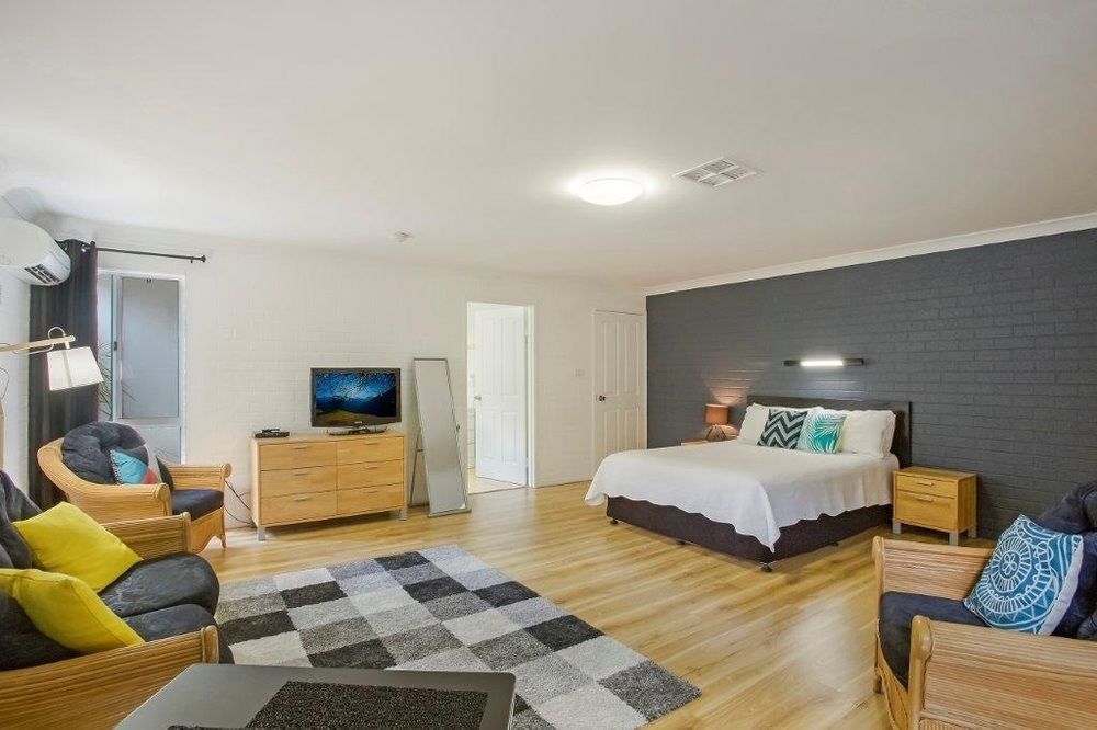 Salamander Beach Accommodation - Adults Only Salamander Bay Dış mekan fotoğraf