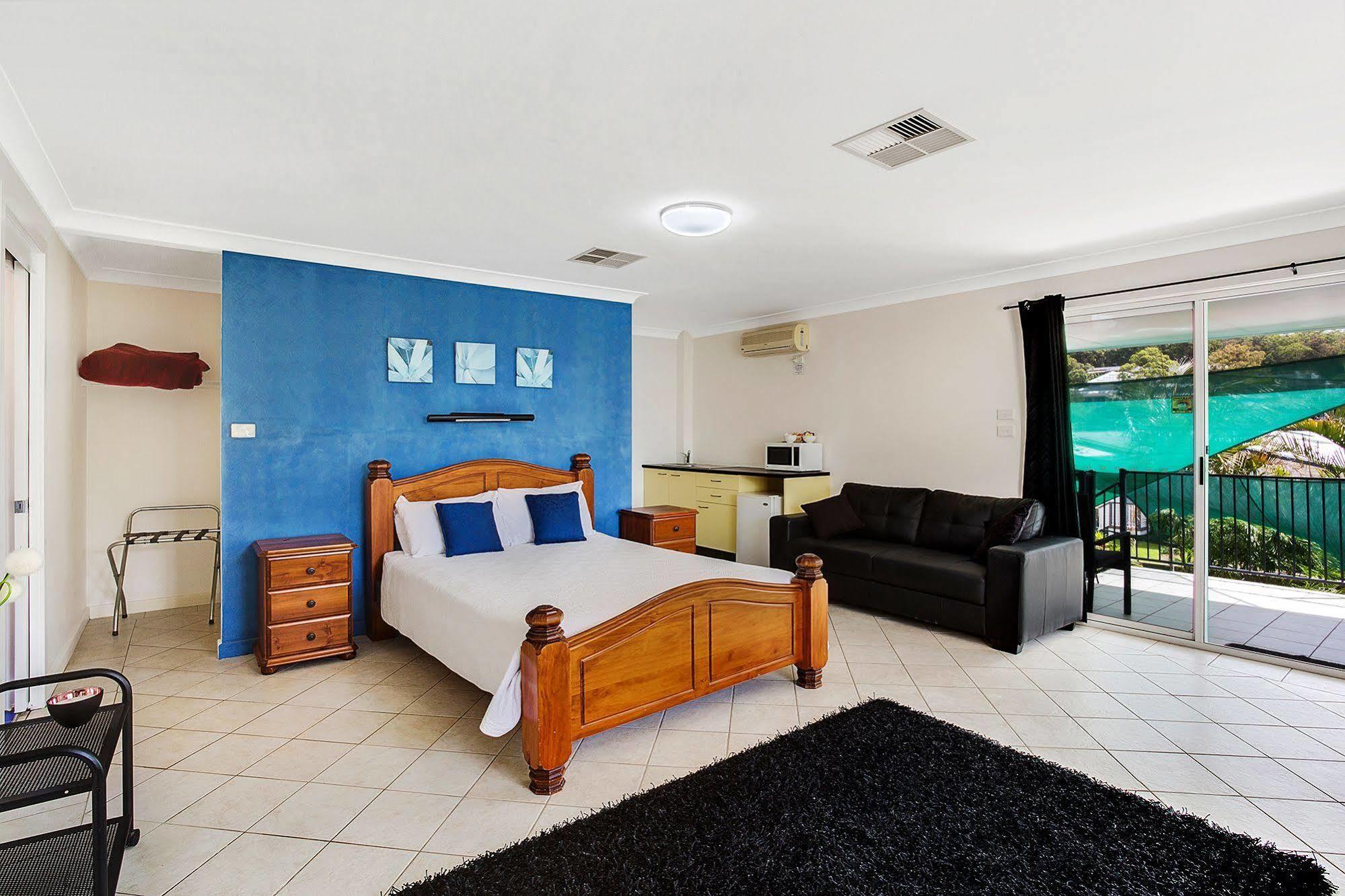 Salamander Beach Accommodation - Adults Only Salamander Bay Dış mekan fotoğraf